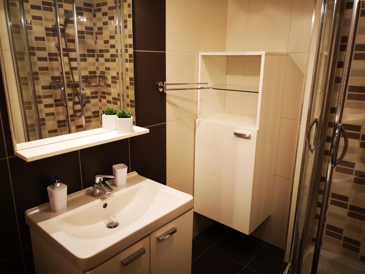 Apartman Laria Vel'ka Lomnica Eksteriør billede