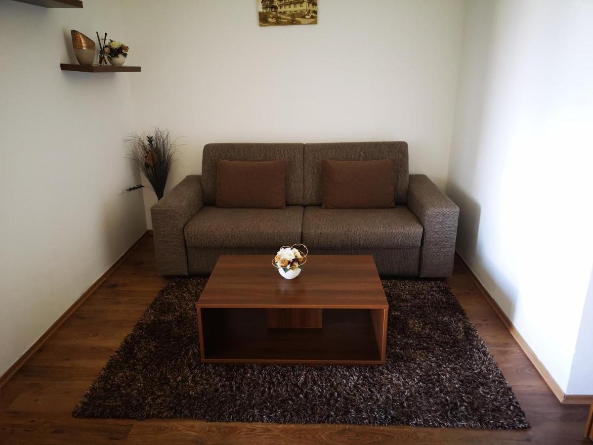 Apartman Laria Vel'ka Lomnica Eksteriør billede